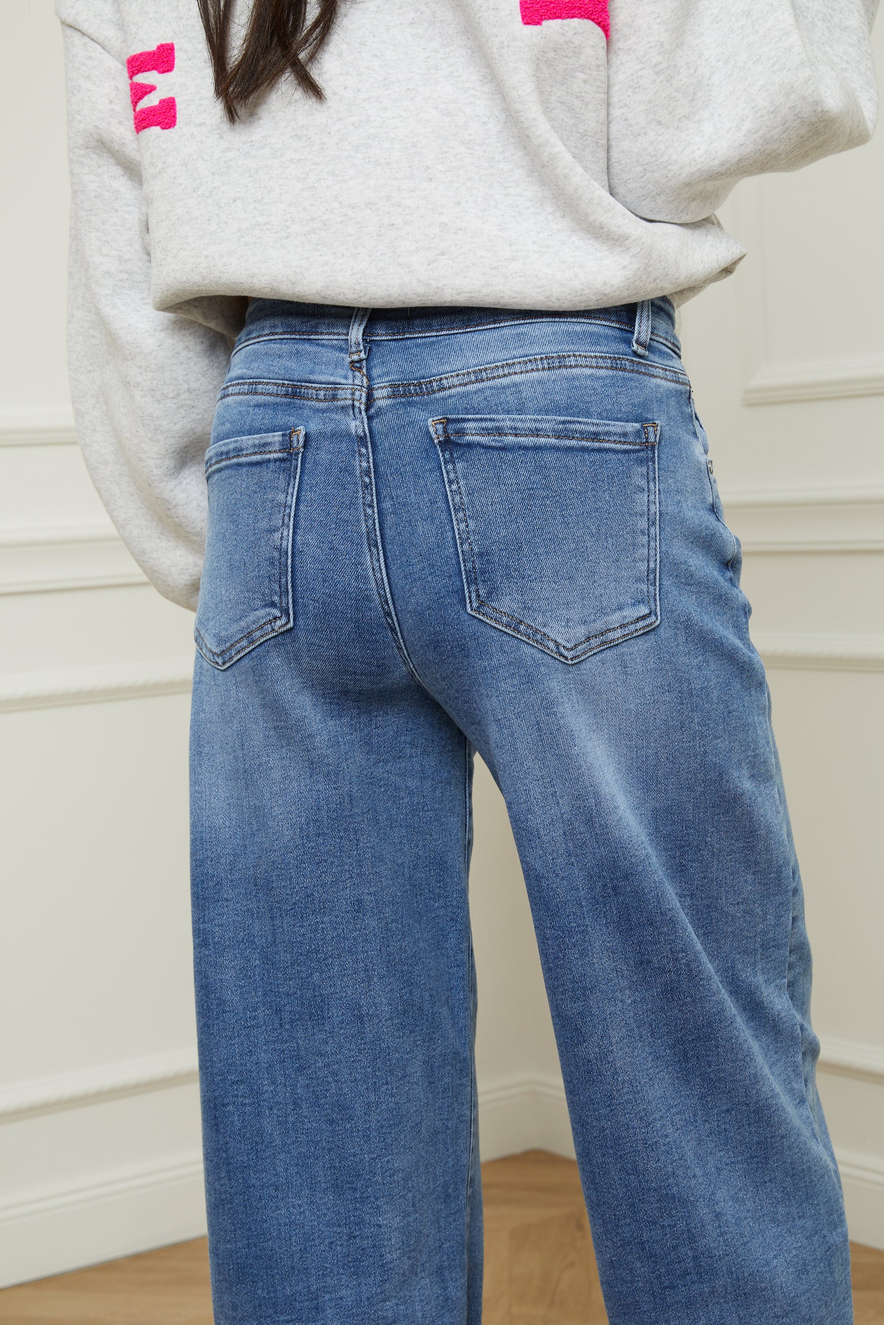 Jean barrel Lou